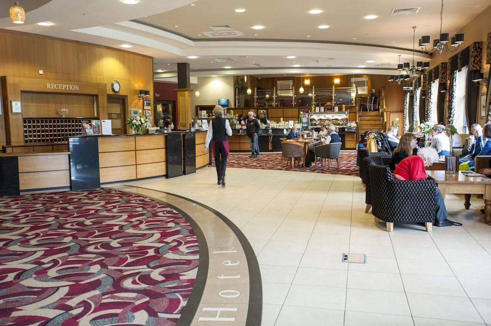 Armagh City Hotel Bagian luar foto