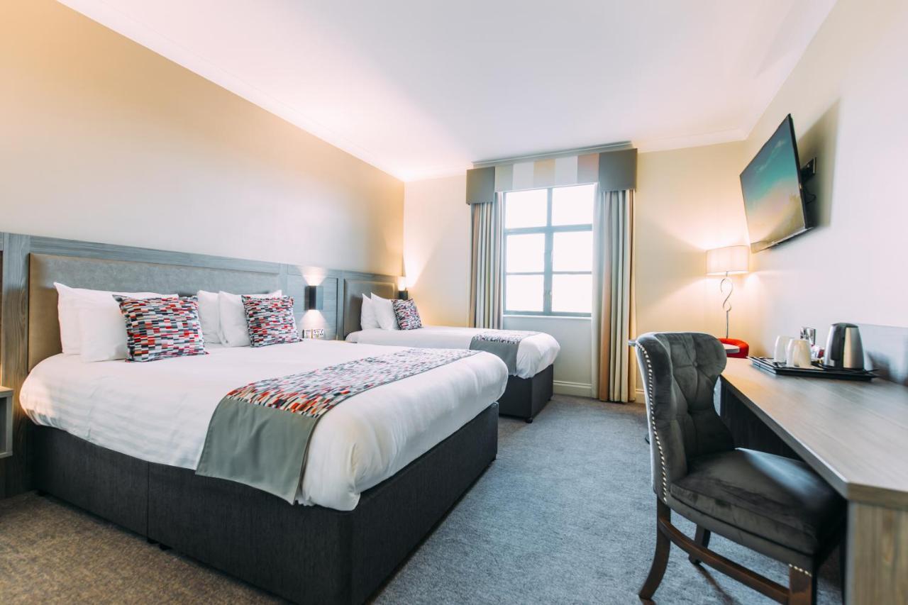 Armagh City Hotel Bagian luar foto